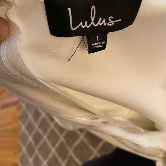 Off the shoulder wedding dress with hair clip - Picture 7 of 11